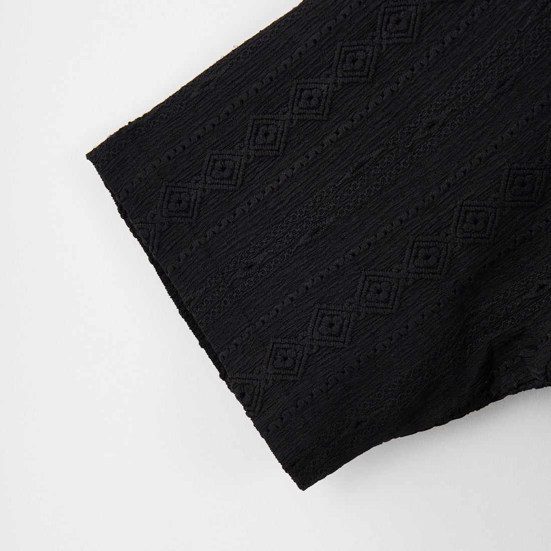 33Degrees [サーティースリーディグリーズ] ネイティブレースTシャツ [25A-14111JF] BLACK