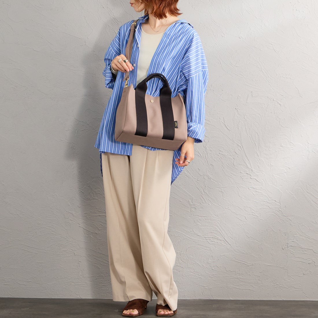VIOLAd'ORO [ヴィオラドーロ] GINO マイクロファイバースエードトートバッグ [V-2063] TAUPE/BLK