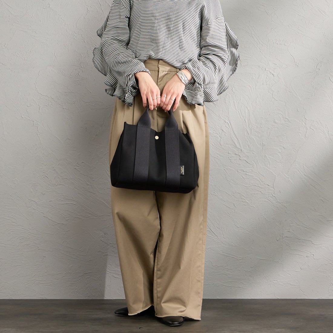 VIOLAd'ORO [ヴィオラドーロ] GINO マイクロファイバースエードトートバッグ [V-2063] BLACK/BLK