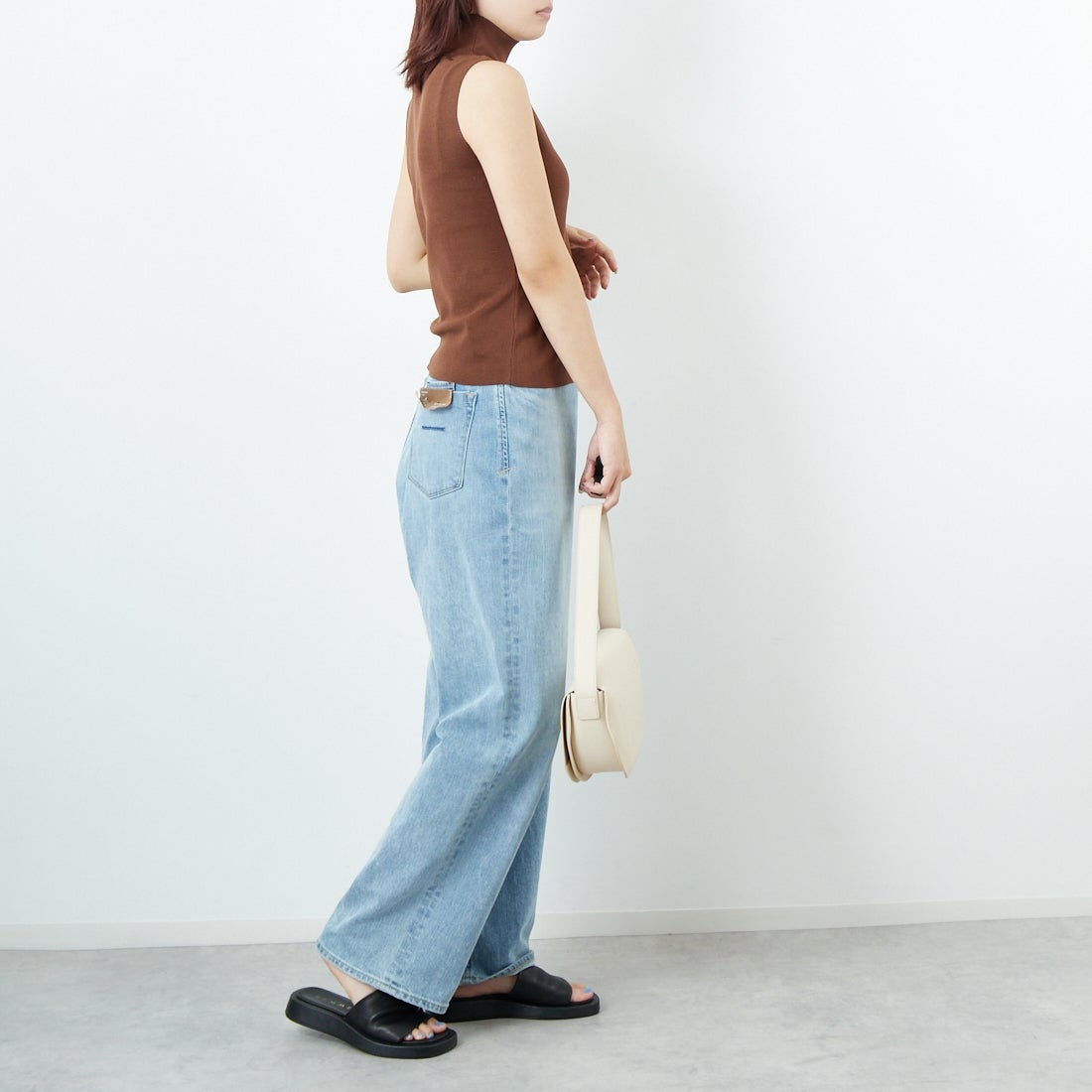 CLOCHE [クロシェ] ハイネックニットタンク [55285515] ﾌﾞﾗｳﾝ &&モデル身長：167cm 着用サイズ：2&&
