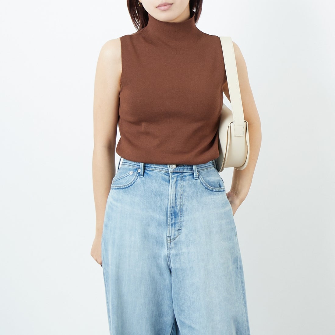 CLOCHE [クロシェ] ハイネックニットタンク [55285515] ﾌﾞﾗｳﾝ &&モデル身長：167cm 着用サイズ：2&&