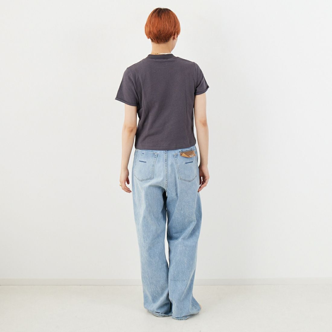 Johnbull [ジョンブル] コットンリネンハイネックTシャツ [JL252C11] 032 ﾁｬｺｰﾙ &&モデル身長：160cm 着用サイズ：F&&