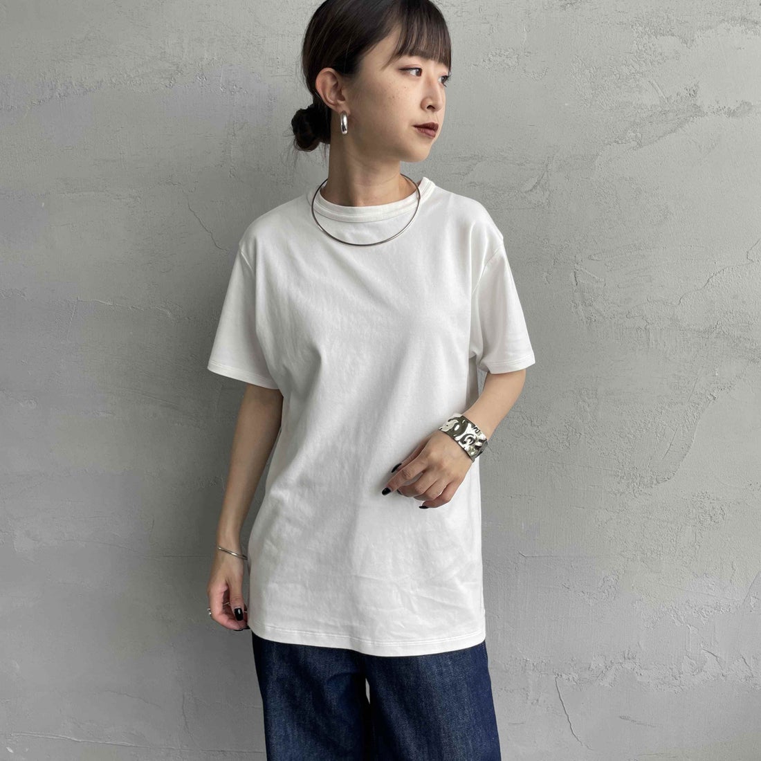 THE SHINZONE [ザ シンゾーン] AWESOME ショートスリーブTシャツ [25MMSCU17] 01 WHITE &&モデル身長：150cm 着用サイズ：F0&&