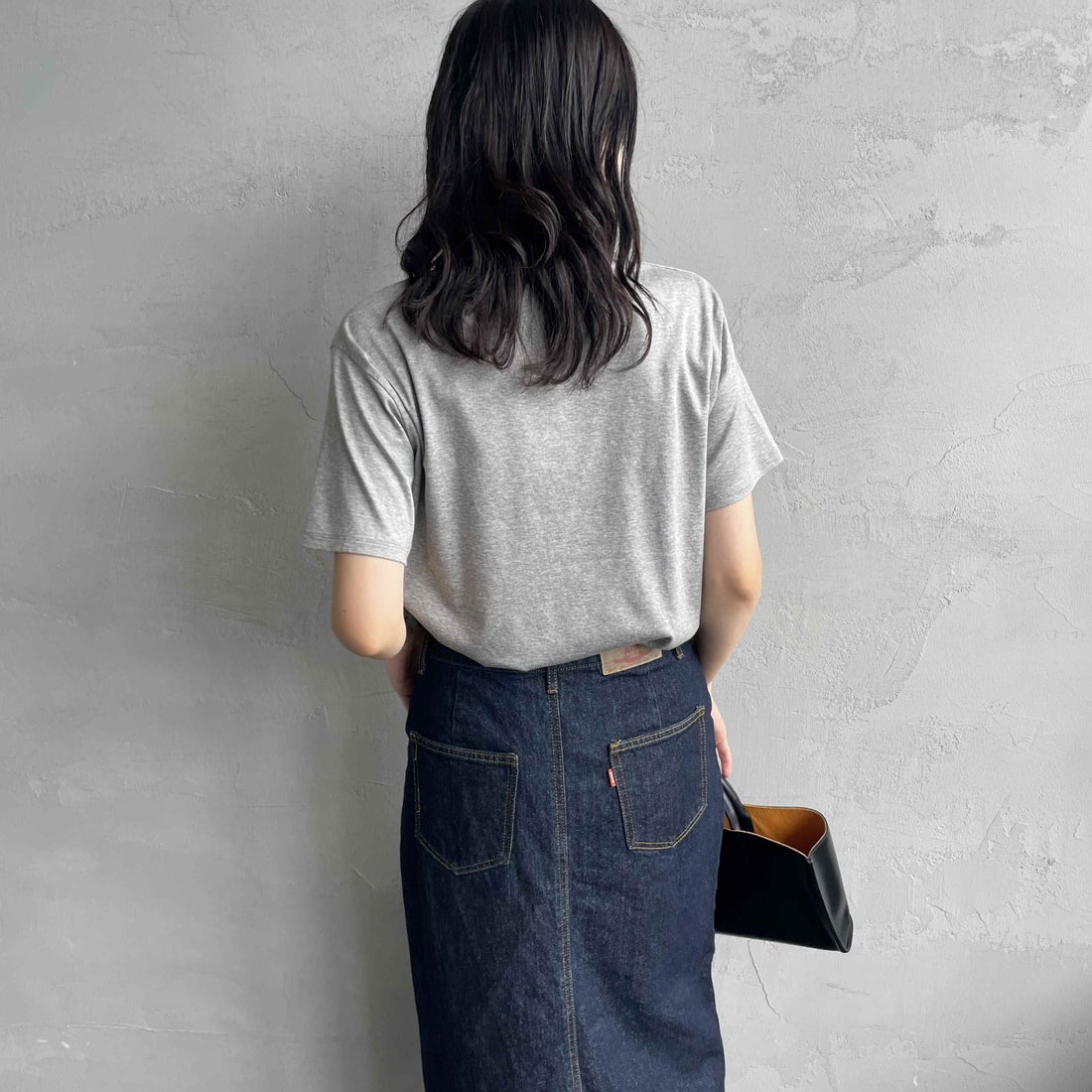 THE SHINZONE [ザ シンゾーン] AWESOME ショートスリーブTシャツ [25MMSCU17] 06 GRAY &&モデル身長：160cm 着用サイズ：F0&&