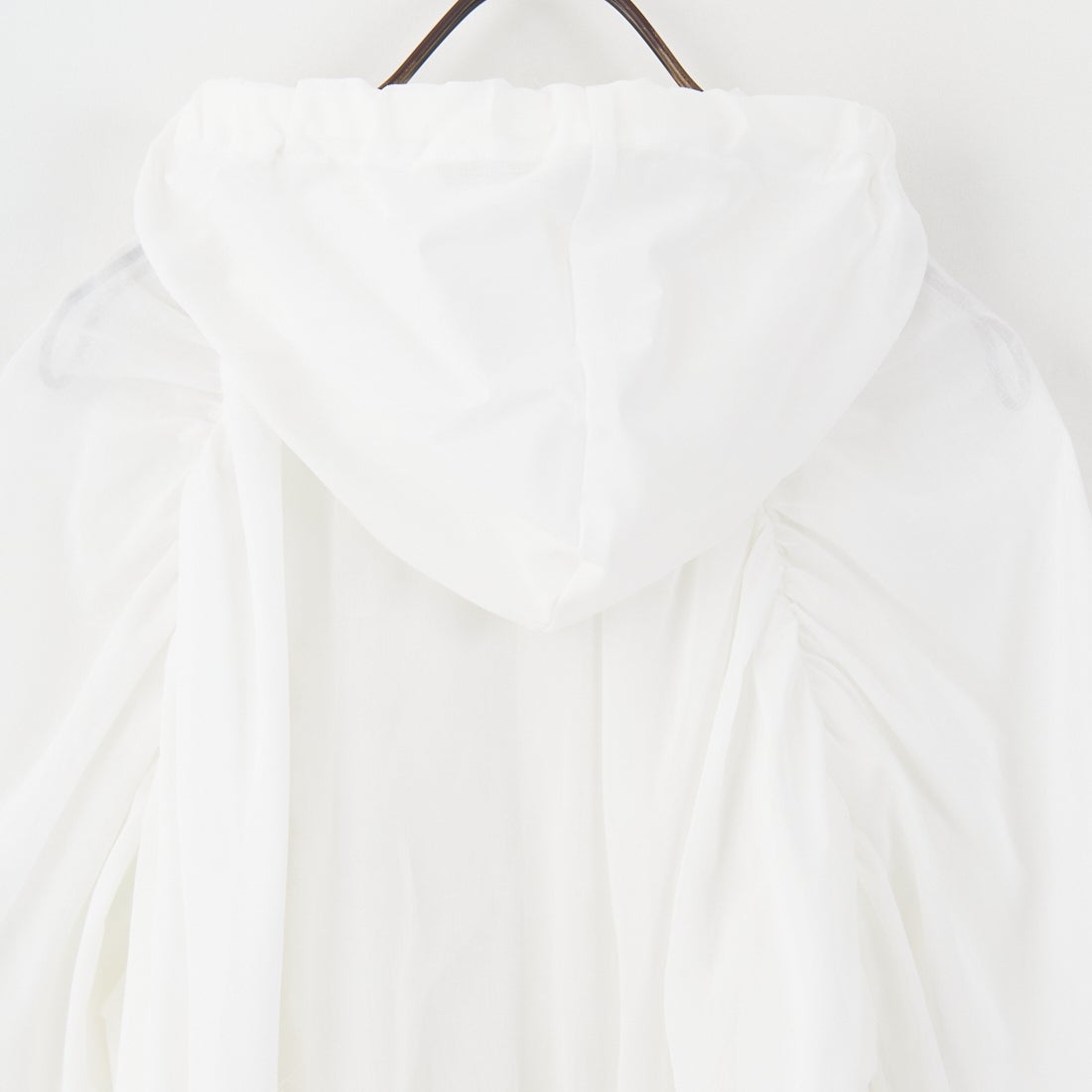 mizuiro ind [ミズイロインド] ギャザーフーデッドシャツ [2-230090] 11 O.WHITE