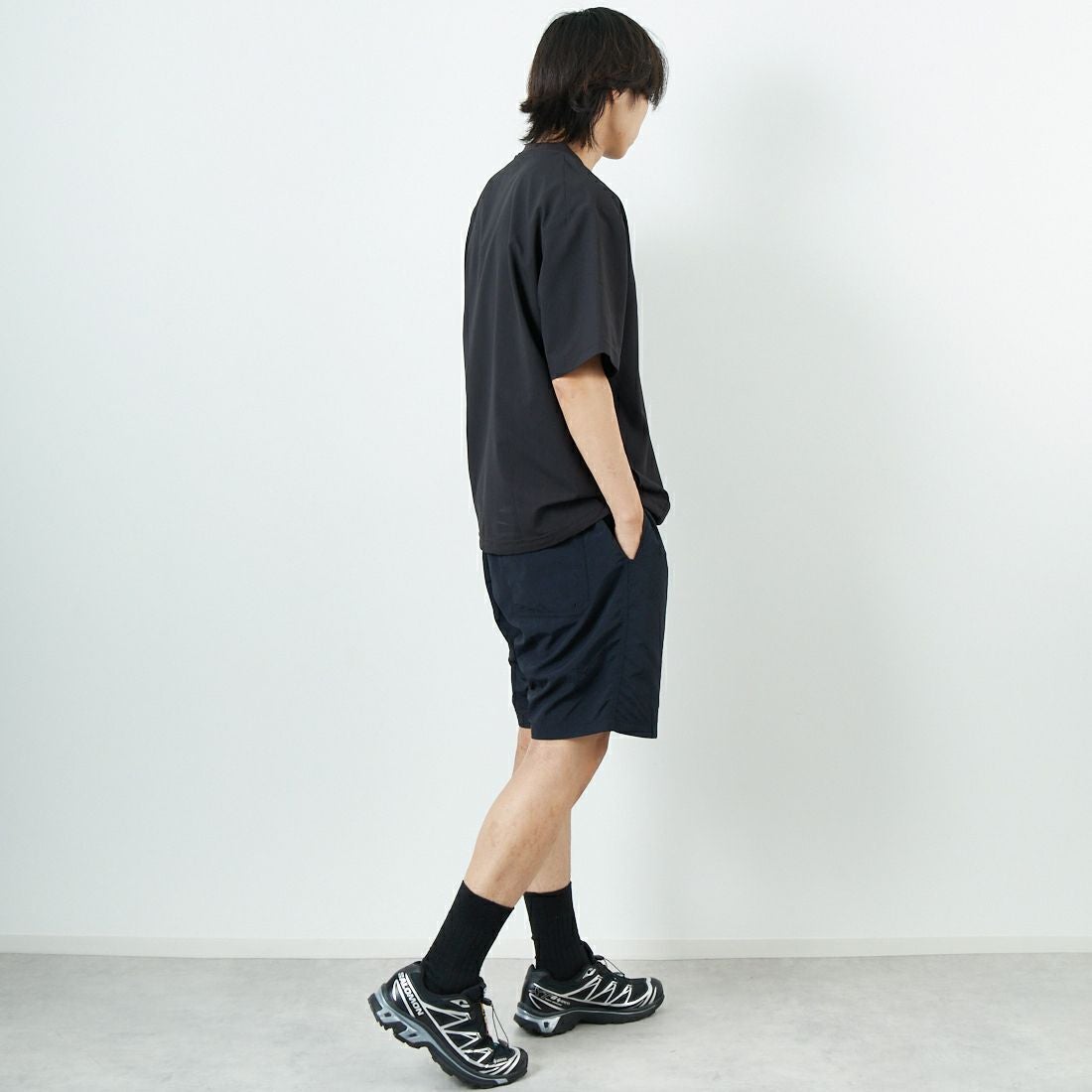 THOUSAND MILE [サウザンド マイル] ドローコードTシャツ [TM251HA00881] BLACK &&モデル身長：179cm 着用サイズ：M&&
