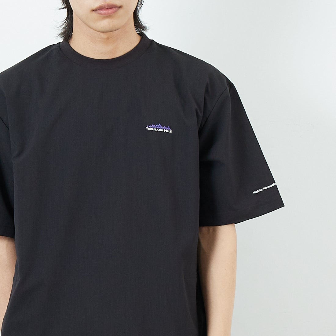 THOUSAND MILE [サウザンド マイル] ドローコードTシャツ [TM251HA00881] BLACK &&モデル身長：179cm 着用サイズ：M&&