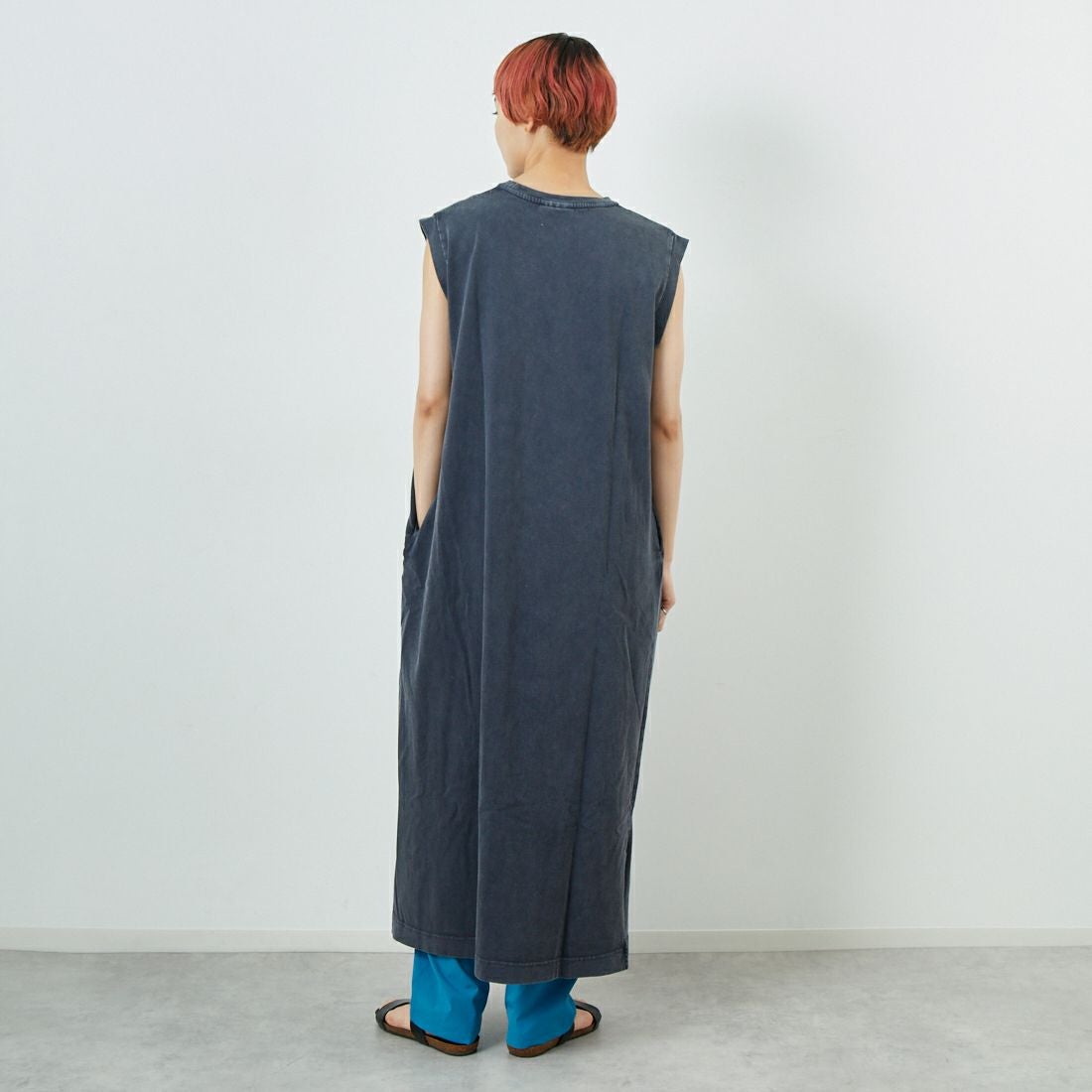 THOUSAND MILE [サウザンド マイル] ノースリーブワンピース [TM251CB00852] BLACK &&モデル身長：160cm 着用サイズ：F&&