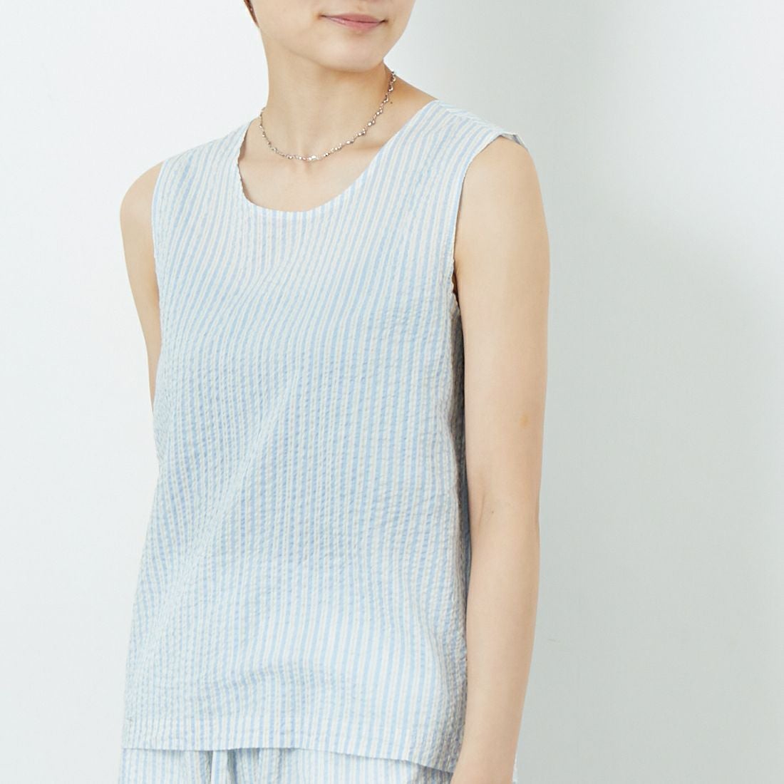 MEYAME [メヤメ] ライトコットン ストライプノースリーブトップス [MEY-2107] BLUE &&モデル身長：160cm 着用サイズ：F&&