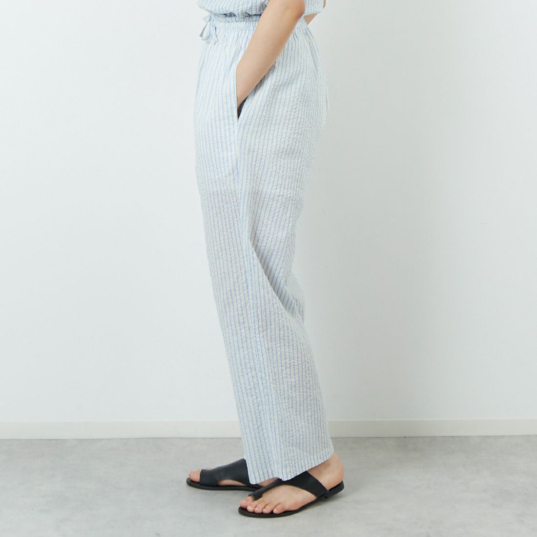 MEYAME [メヤメ] ライトコットン ストライプパンツ [MEY-2106] BLUE &&モデル身長：160cm 着用サイズ：F&&