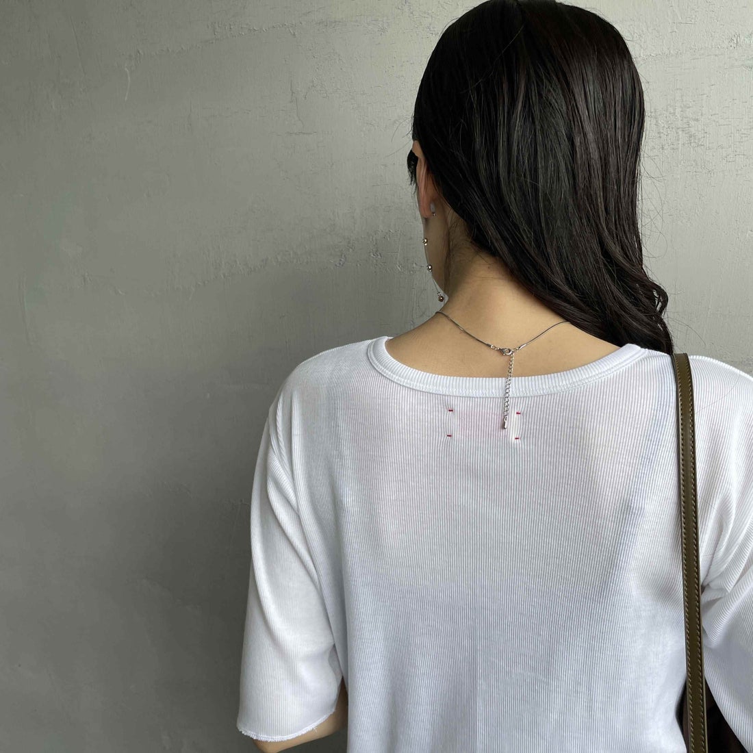 MEYAME [メヤメ] リブハーフスリーブTシャツ [MEY-2117] WHITE &&モデル身長：160cm 着用サイズ：F&&