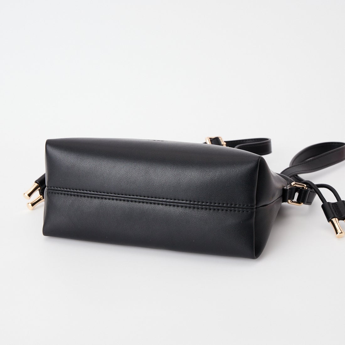 A.P.C. [アー・ペー・セー] SAC NINON MINI ショルダーバッグ [SAC-NINON-MINI-MATIE] 99 NOIR