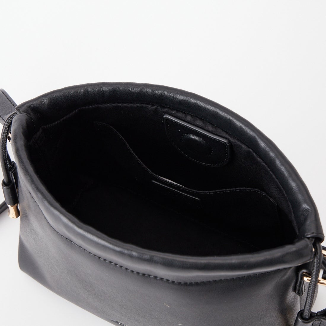 A.P.C. [アー・ペー・セー] SAC NINON MINI ショルダーバッグ [SAC-NINON-MINI-MATIE] 99 NOIR