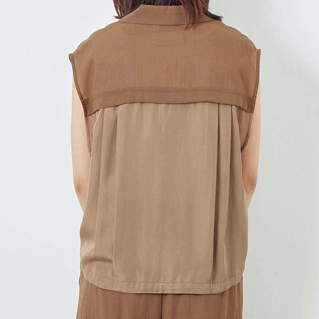 CHIGNON [シニヨン] ワークテーラードジレ [4853-347MK] BROWN &&モデル身長：167cm 着用サイズ：F&&
