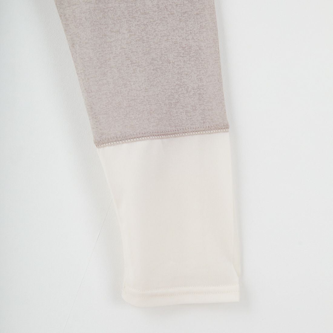 CHIGNON [シニヨン] 異素材切替シアープルオーバー [8453-397KK] L.BEIGE