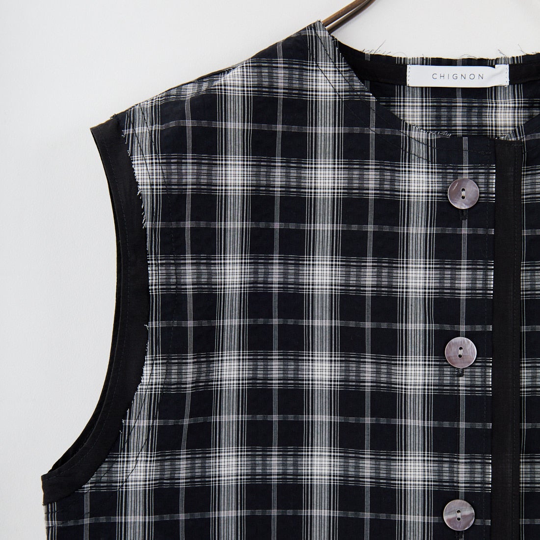 CHIGNON [シニヨン] チェックノースリーブベスト [4753-323KK] BLACK