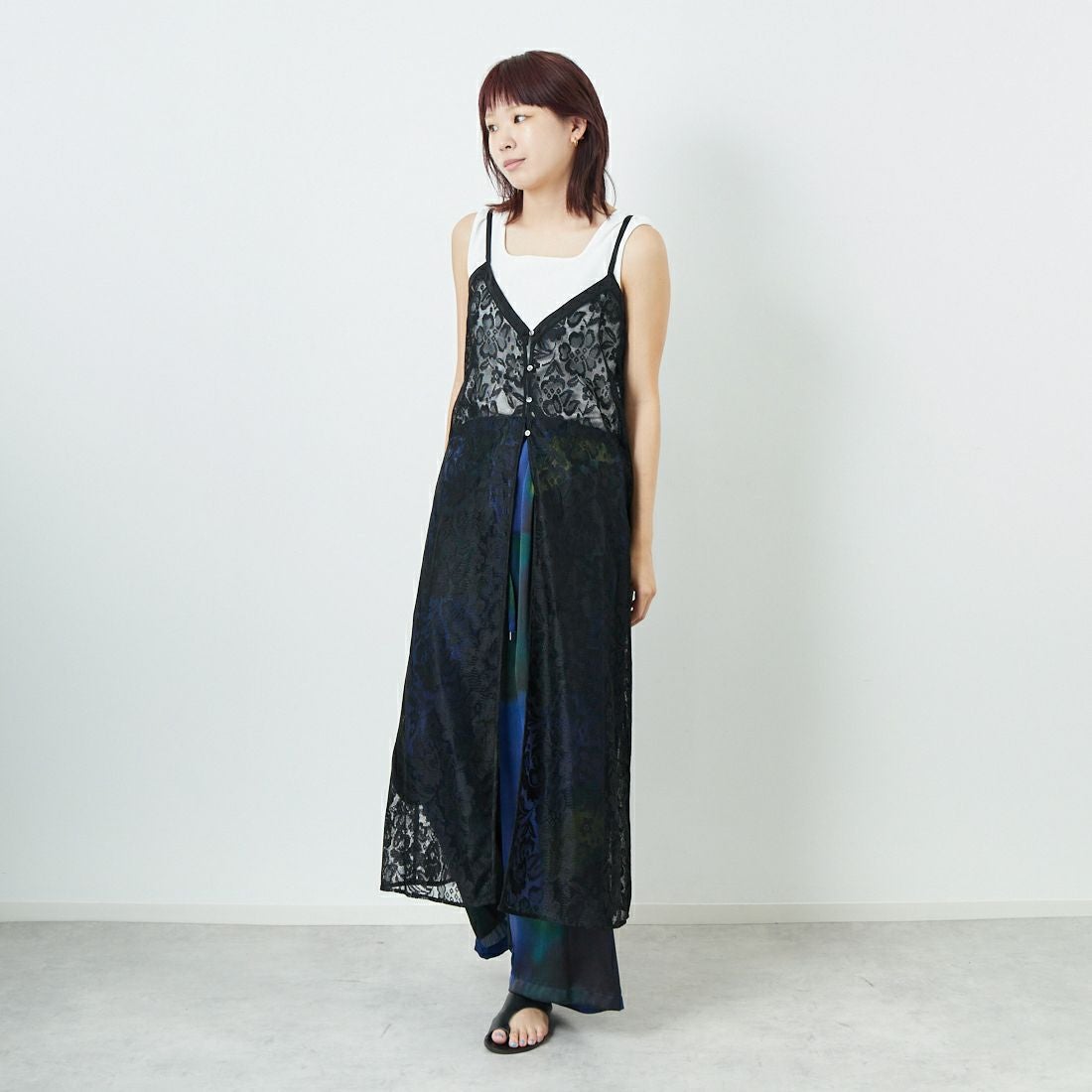 CHIGNON [シニヨン] グラデーションワイドパンツ [3853-364BZ] NAVY &&モデル身長：167cm 着用サイズ：F&&