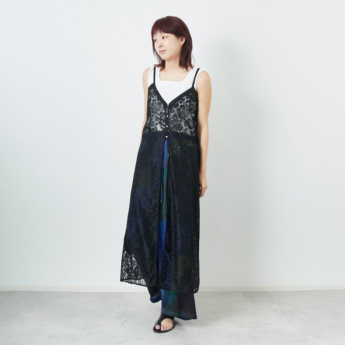 CHIGNON [シニヨン] グラデーションワイドパンツ [3853-364BZ] NAVY &&モデル身長：167cm 着用サイズ：F&&