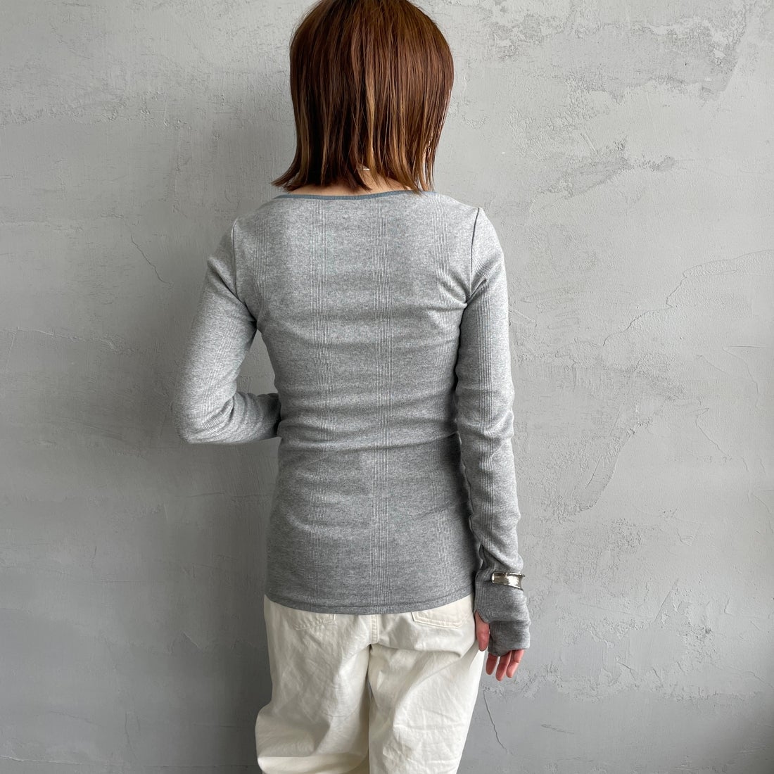 Robert P.Miller [ロバートピーミラー] 別注 配色パネルリブ ボートネックTシャツ [RM254-2041IN-JF] M.GRAY &&モデル身長：158cm 着用サイズ：F&&