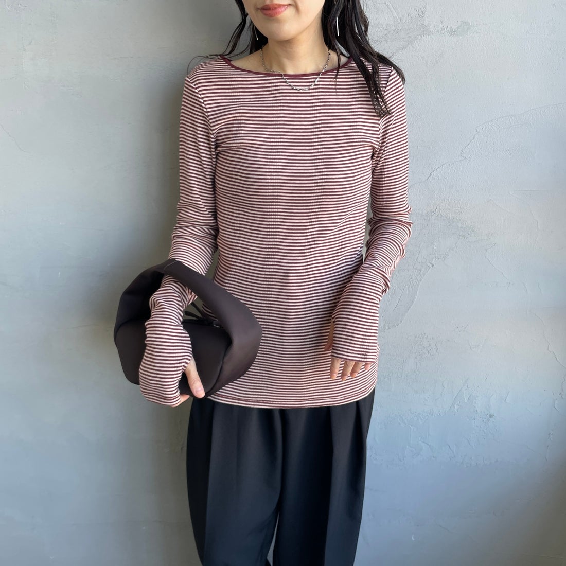 Robert P.Miller [ロバートピーミラー] 別注 配色パネルリブ ボートネックTシャツ [RM254-2041IN-JF] CLAY &&モデル身長：160cm 着用サイズ：F&&