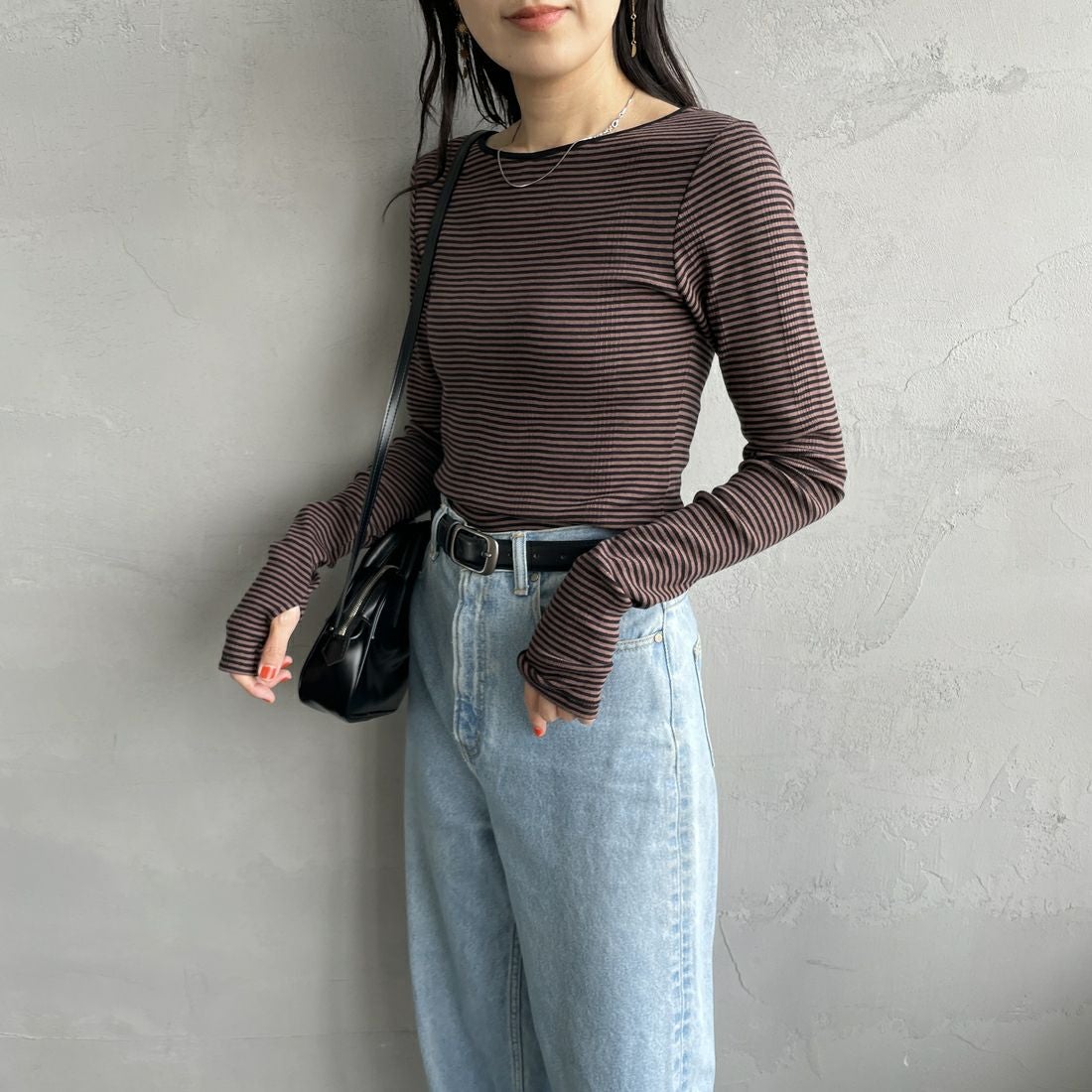 Robert P.Miller [ロバートピーミラー] 別注 配色パネルリブ ボートネックTシャツ [RM254-2041IN-JF] BROWN &&モデル身長：160cm 着用サイズ：F&&