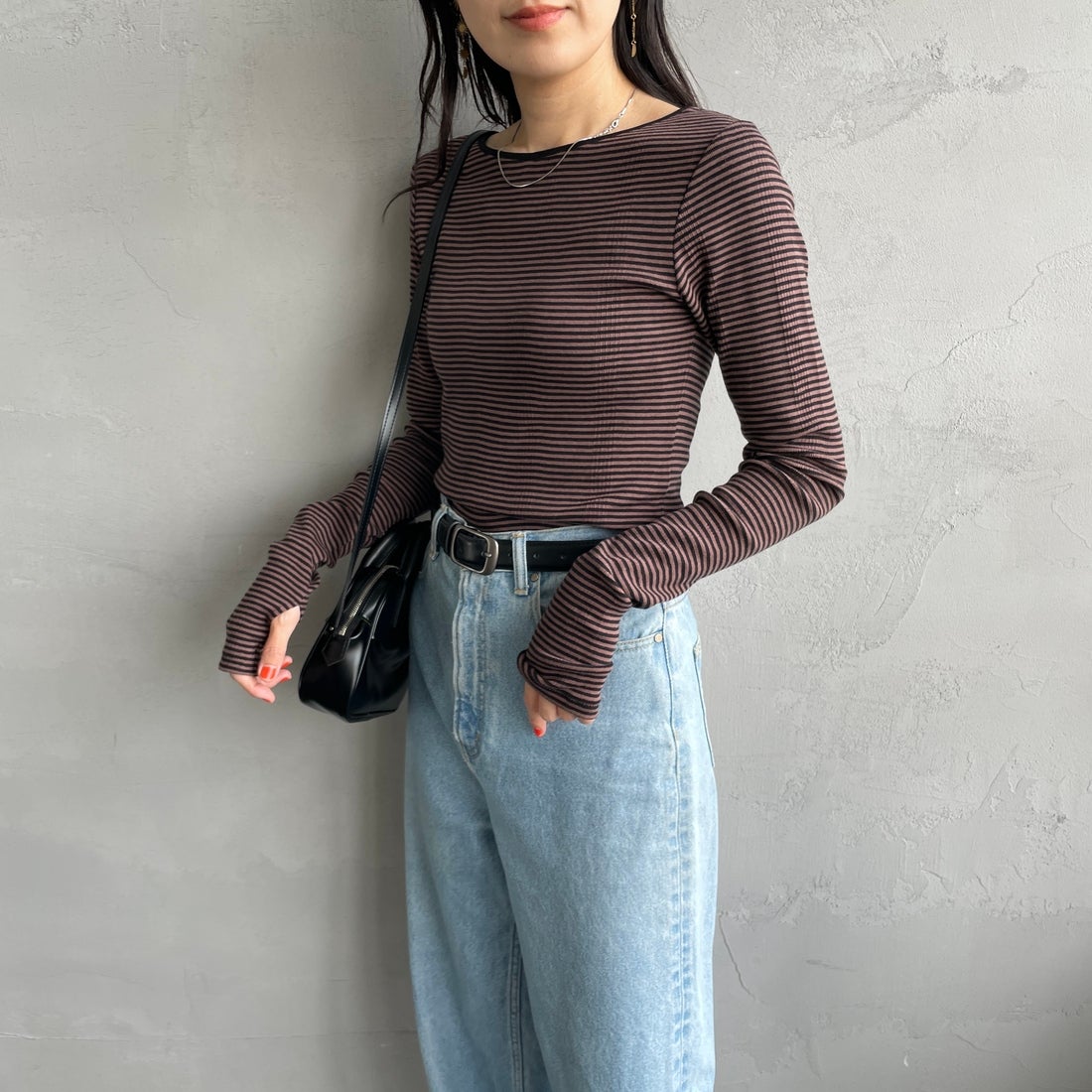 Robert P.Miller [ロバートピーミラー] 別注 配色パネルリブ ボートネックTシャツ [RM254-2041IN-JF] BROWN &&モデル身長：160cm 着用サイズ：F&&