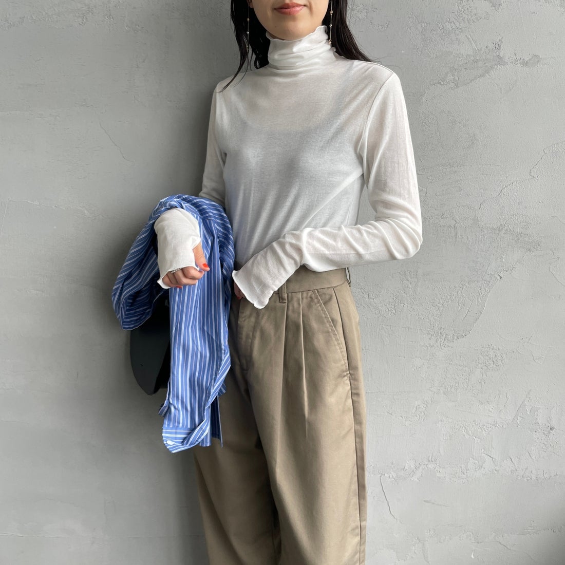 OFF WHITE&&モデル身長：160cm 着用サイズ：F&&