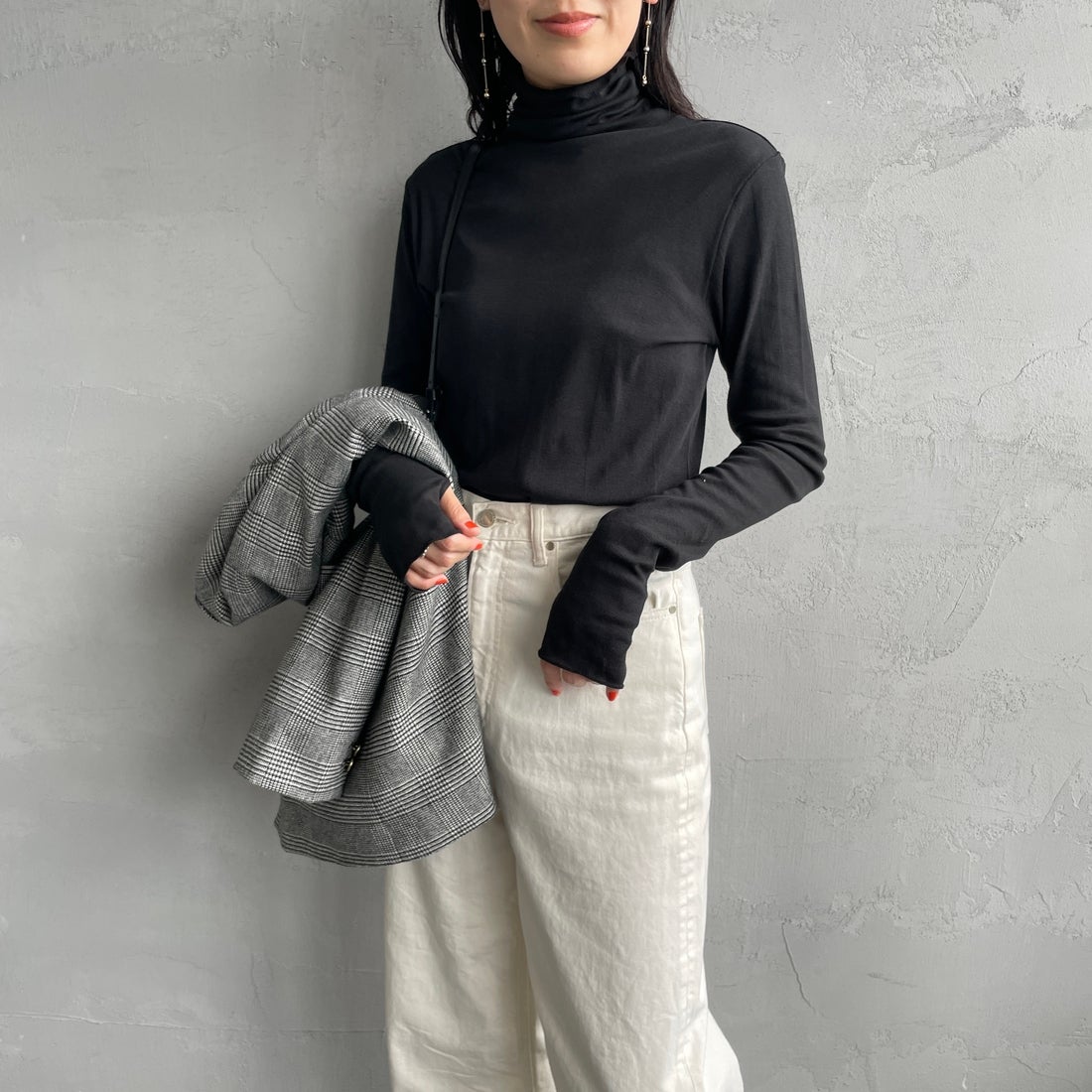 BLACK&&モデル身長：150cm 着用サイズ：F&&