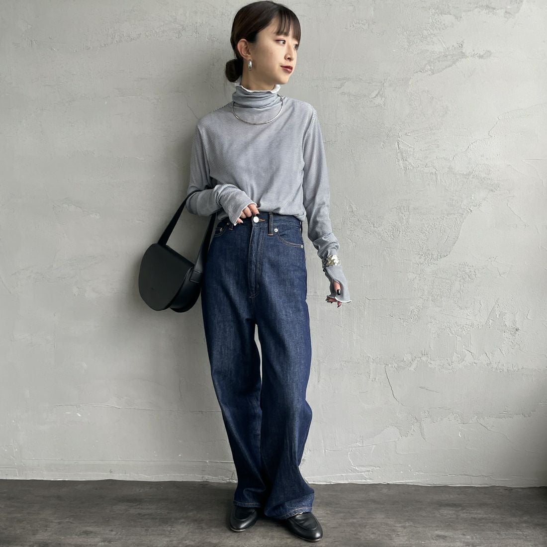 Robert P.Miller [ロバートピーミラー] 別注 パネルリブ シアータートルTシャツ [RM254-2116IN-JF] NAVY BD &&モデル身長：150cm 着用サイズ：F&&