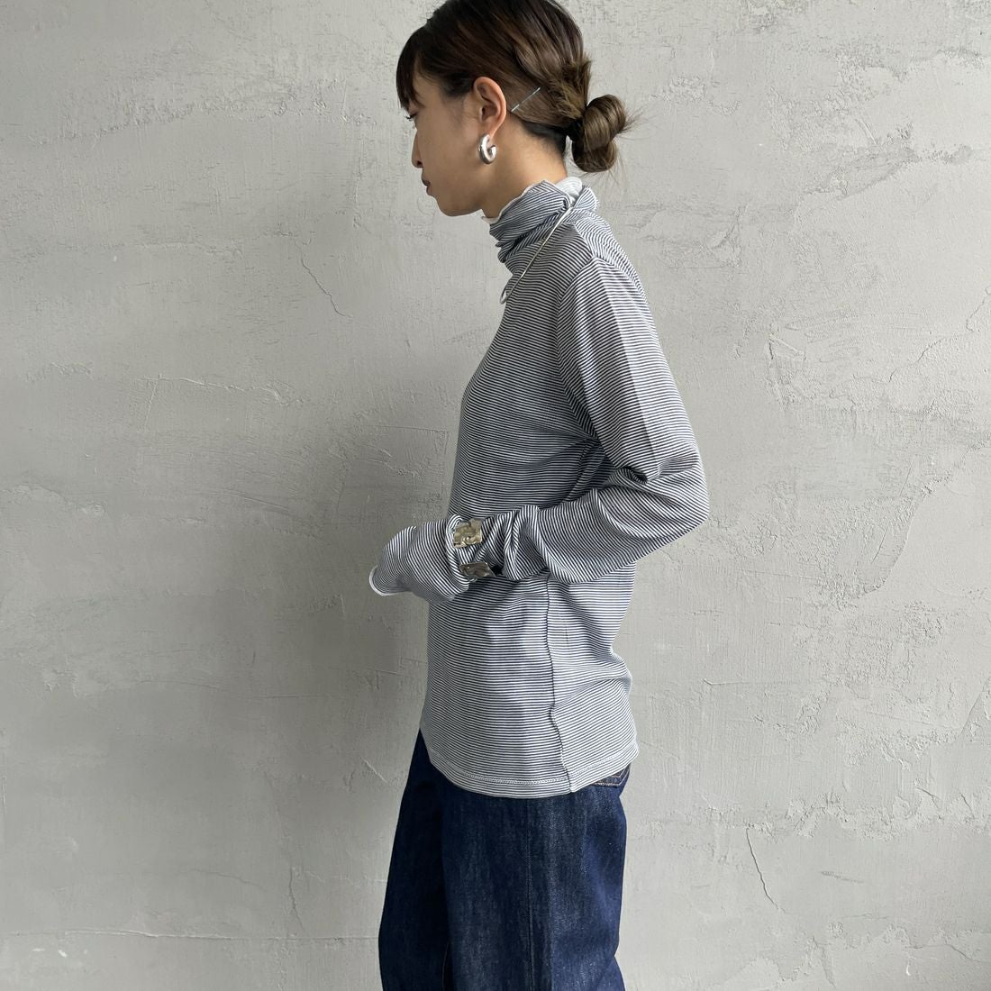 Robert P.Miller [ロバートピーミラー] 別注 パネルリブ シアータートルTシャツ [RM254-2116IN-JF] NAVY BD &&モデル身長：150cm 着用サイズ：F&&