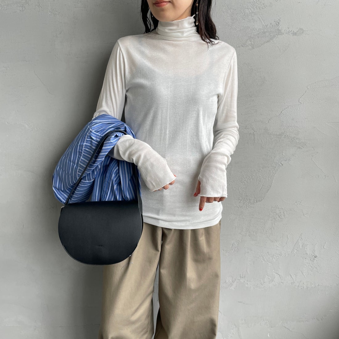 Robert P.Miller [ロバートピーミラー] 別注 パネルリブ シアータートルTシャツ [RM254-2116IN-JF] OFF WHITE &&モデル身長：160cm 着用サイズ：F&&