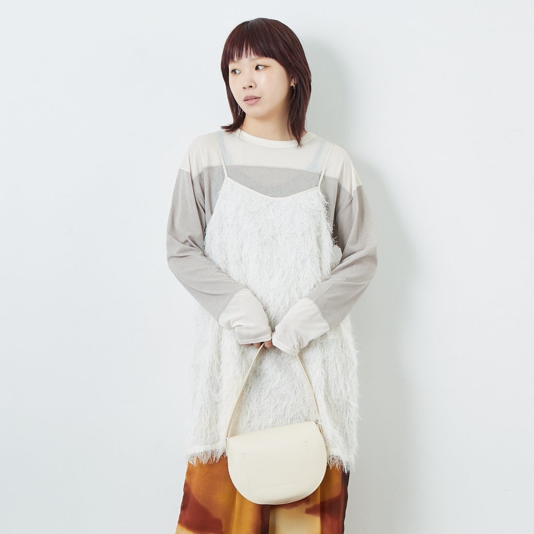 CHIGNON [シニヨン] フリンジチュニックキャミ [1653-380NH] IVORY &&モデル身長：167cm 着用サイズ：F&&