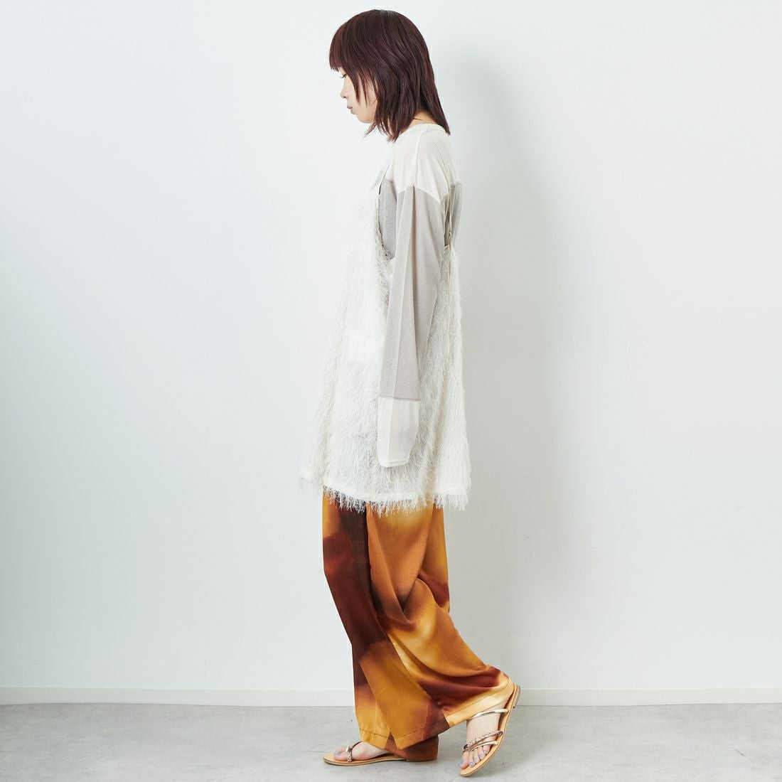 CHIGNON [シニヨン] フリンジチュニックキャミ [1653-380NH] IVORY &&モデル身長：167cm 着用サイズ：F&&