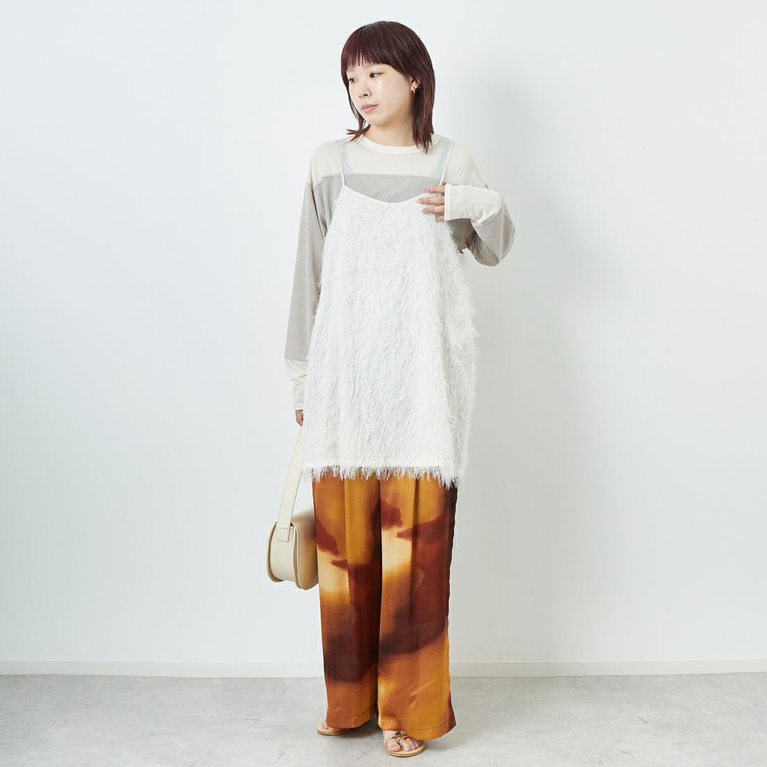 CHIGNON [シニヨン] フリンジチュニックキャミ [1653-380NH] IVORY &&モデル身長：167cm 着用サイズ：F&&