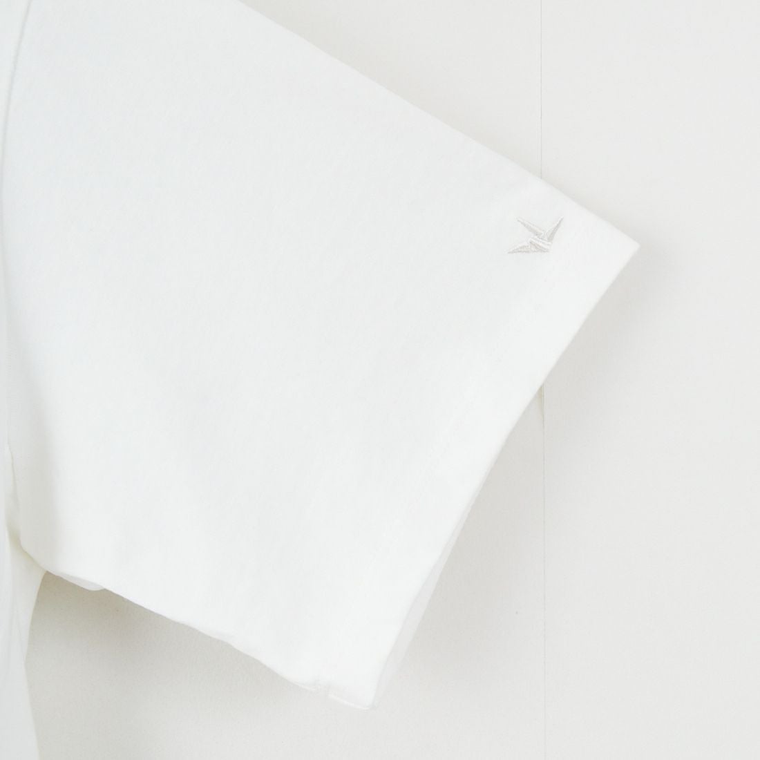 1PIU1UGUALE3 RELAX [ウノ ピゥ ウノ ウグァーレ トレ] MICKEY MOUSE / 刺繍Tシャツ [UST-25140] SN10 WHITE