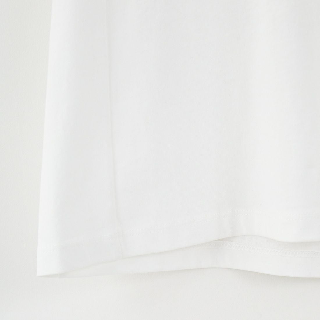 1PIU1UGUALE3 RELAX [ウノ ピゥ ウノ ウグァーレ トレ] MICKEY MOUSE / 刺繍Tシャツ [UST-25140] SN10 WHITE