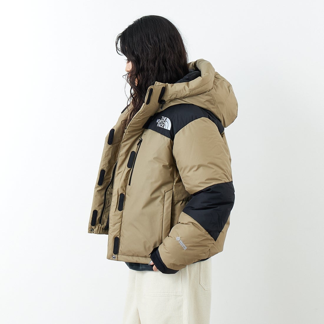 THE NORTH FACE [ザ ノースフェイス] ショートバルトロライトジャケット [NDW92551] CK&&モデル身長：162cm 着用サイズ：L&&