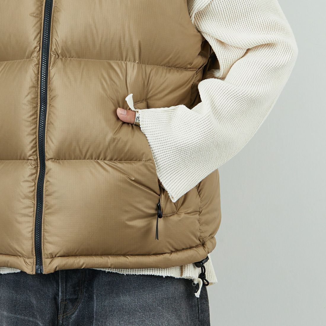 THE NORTH FACE [ザ ノースフェイス] ヌプシベスト [ND92557] CK &&モデル身長：179cm 着用サイズ：L&&