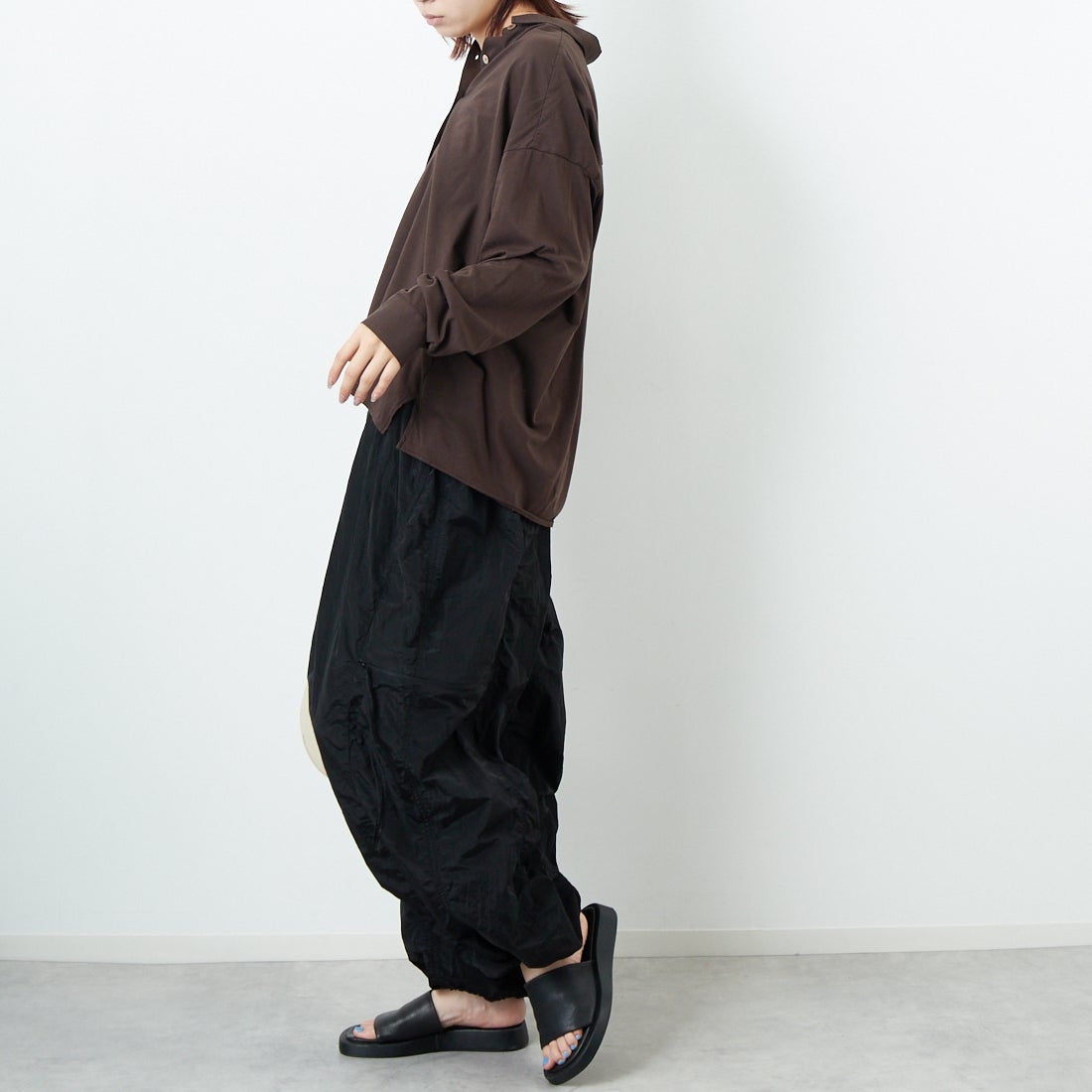 marmors [マルモア] ALBINI カットソーシャツ [0225301102] BROWN &&モデル身長：167cm 着用サイズ：36&&
