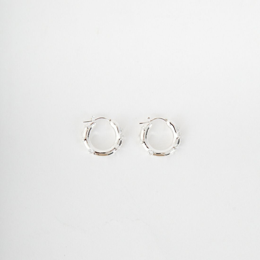 LAPUIS [ラピュイ] ガーデンフープピアス [252-220110] ｼﾙﾊﾞｰ