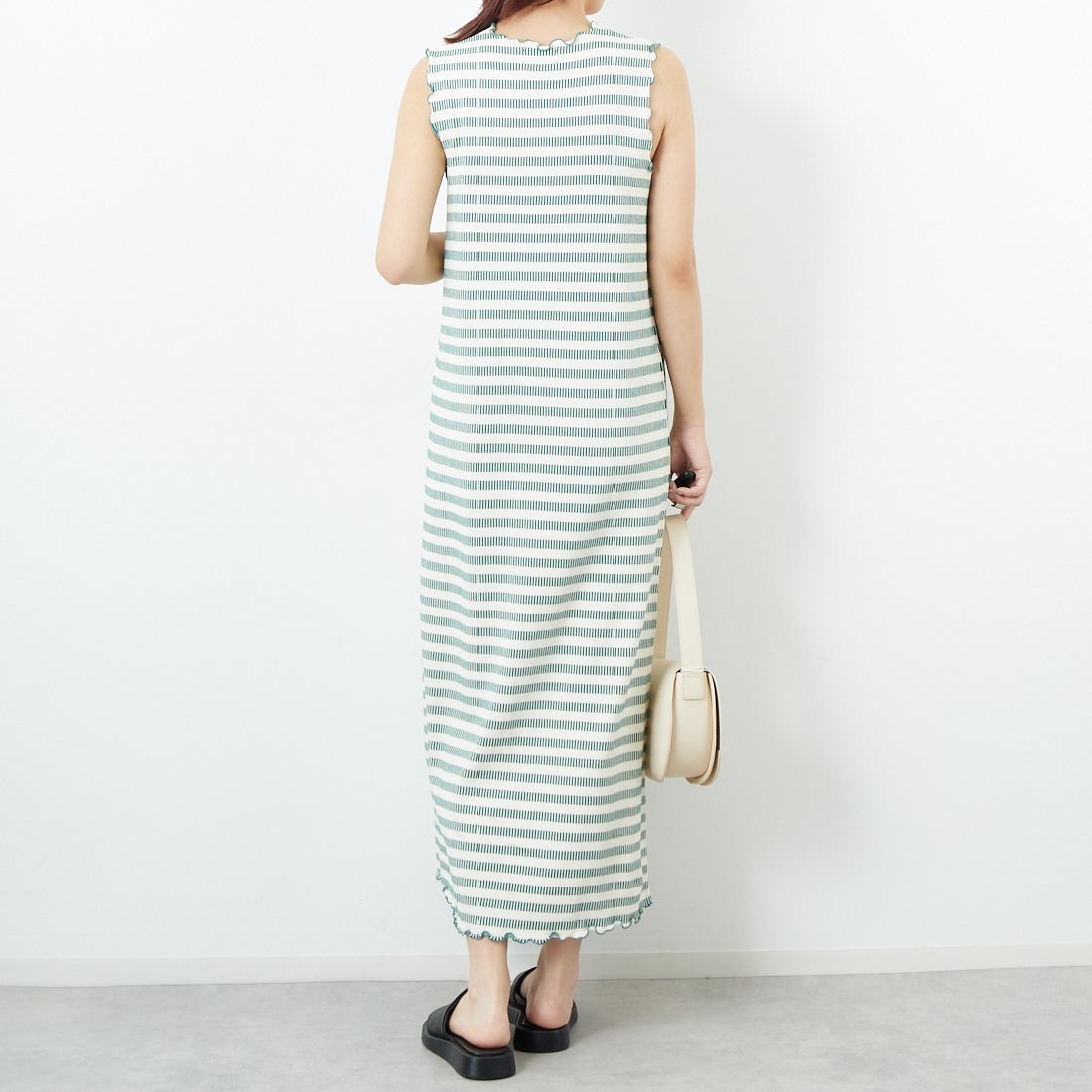 MEYAME [メヤメ] ボーダースリーブレスドレス [MEY-1863] GREEN &&モデル身長：167cm 着用サイズ：F&&