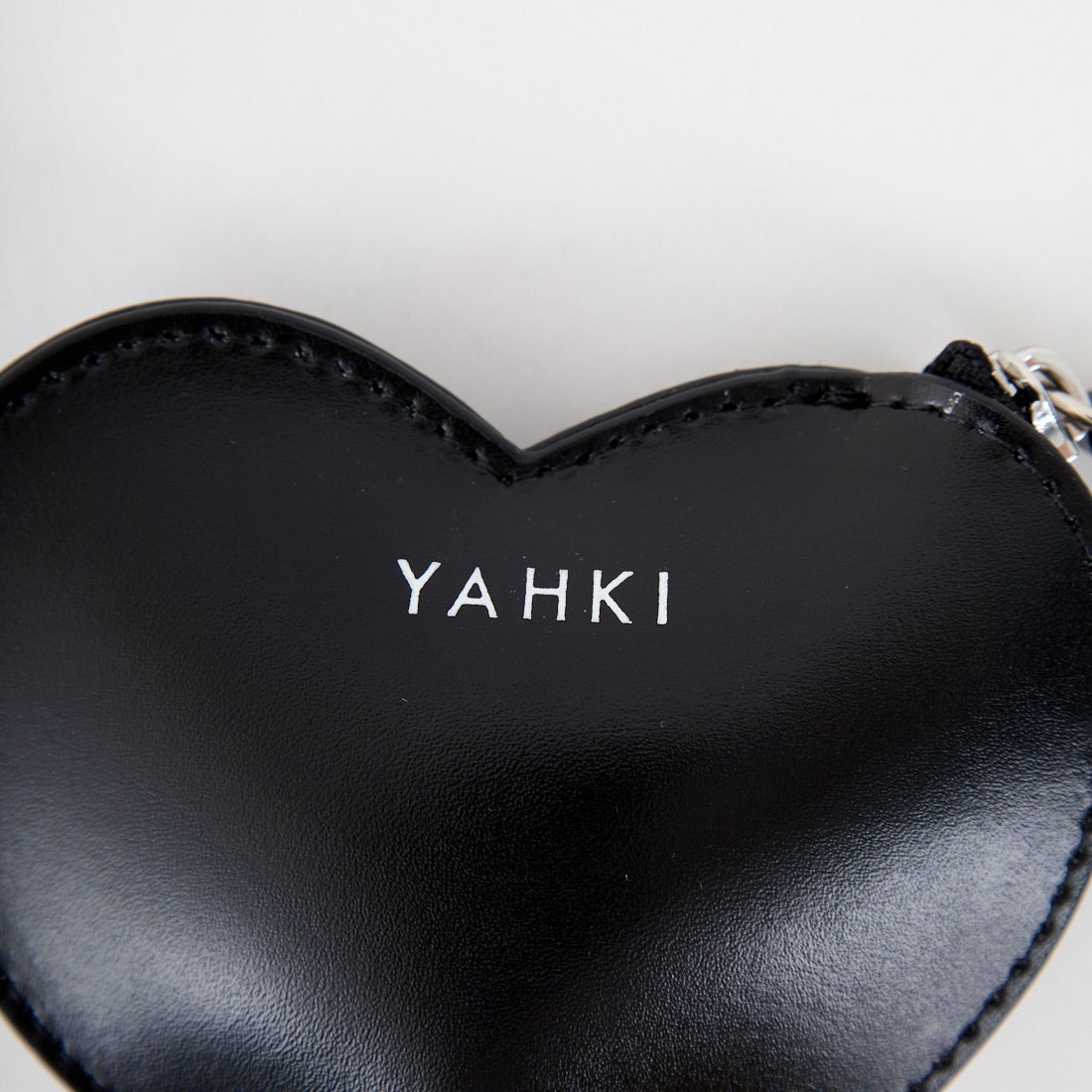 YAHKI [ヤーキ] レザーミニポーチ [YH-640] BLACK
