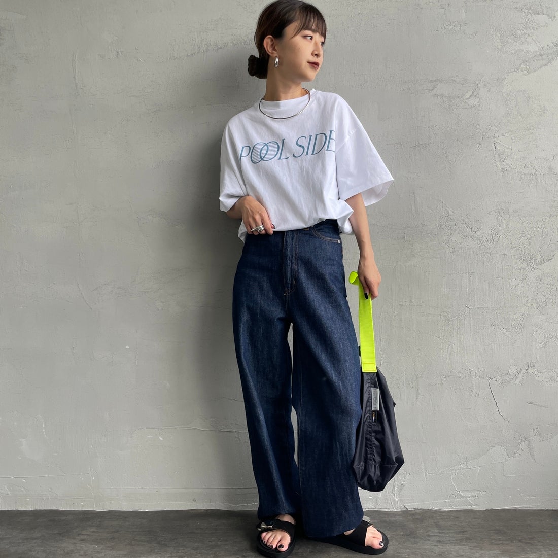 THE SHINZONE [ザ シンゾーン] プールサイドTシャツ [25MMSCU06] 01 WHITE &&モデル身長：150cm 着用サイズ：F0&&