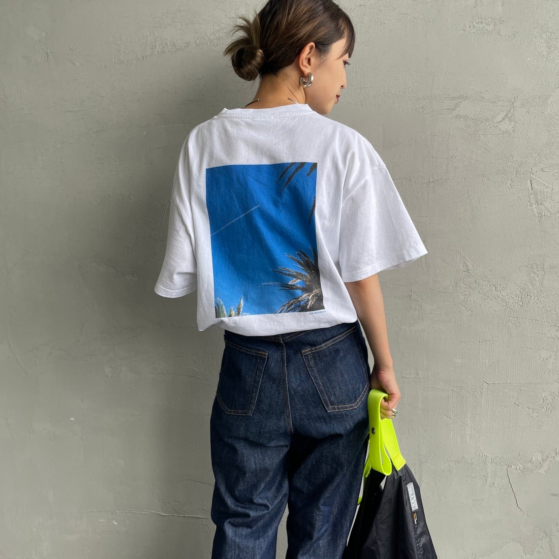 THE SHINZONE [ザ シンゾーン] プールサイドTシャツ [25MMSCU06] 01 WHITE &&モデル身長：150cm 着用サイズ：F0&&