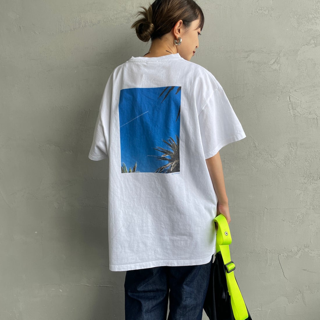 THE SHINZONE [ザ シンゾーン] プールサイドTシャツ [25MMSCU06] 01 WHITE &&モデル身長：150cm 着用サイズ：F0&&