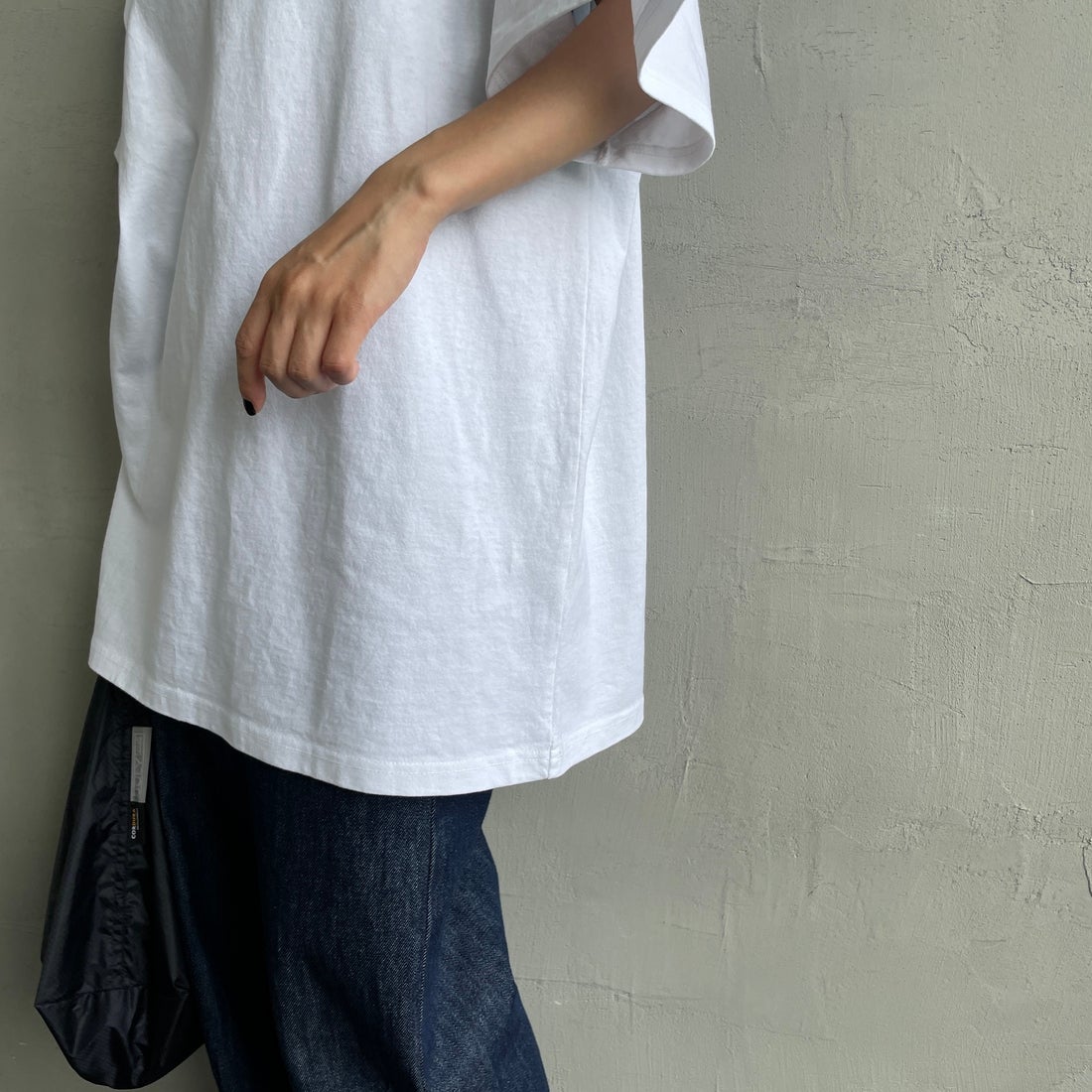 THE SHINZONE [ザ シンゾーン] プールサイドTシャツ [25MMSCU06] 01 WHITE &&モデル身長：150cm 着用サイズ：F0&&