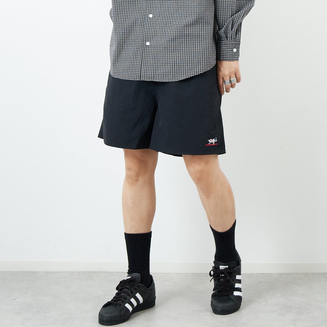 01 BLACK&&モデル身長：179cm 着用サイズ：L&&