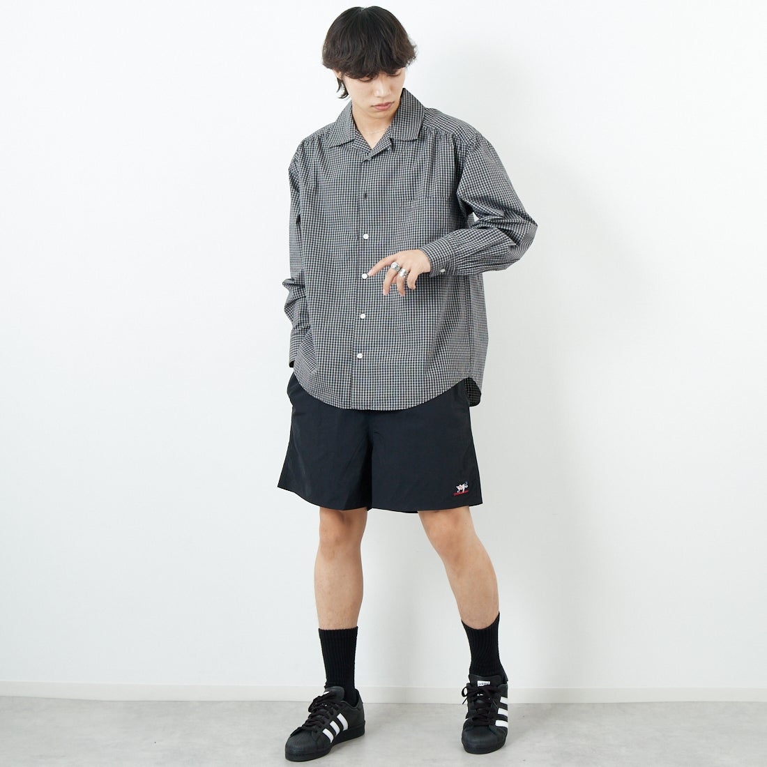 The Endless Summer [エンドレスサマー] ハンティントン ナイロンショーツ [SD-25574002] 01 BLACK &&モデル身長：179cm 着用サイズ：L&&