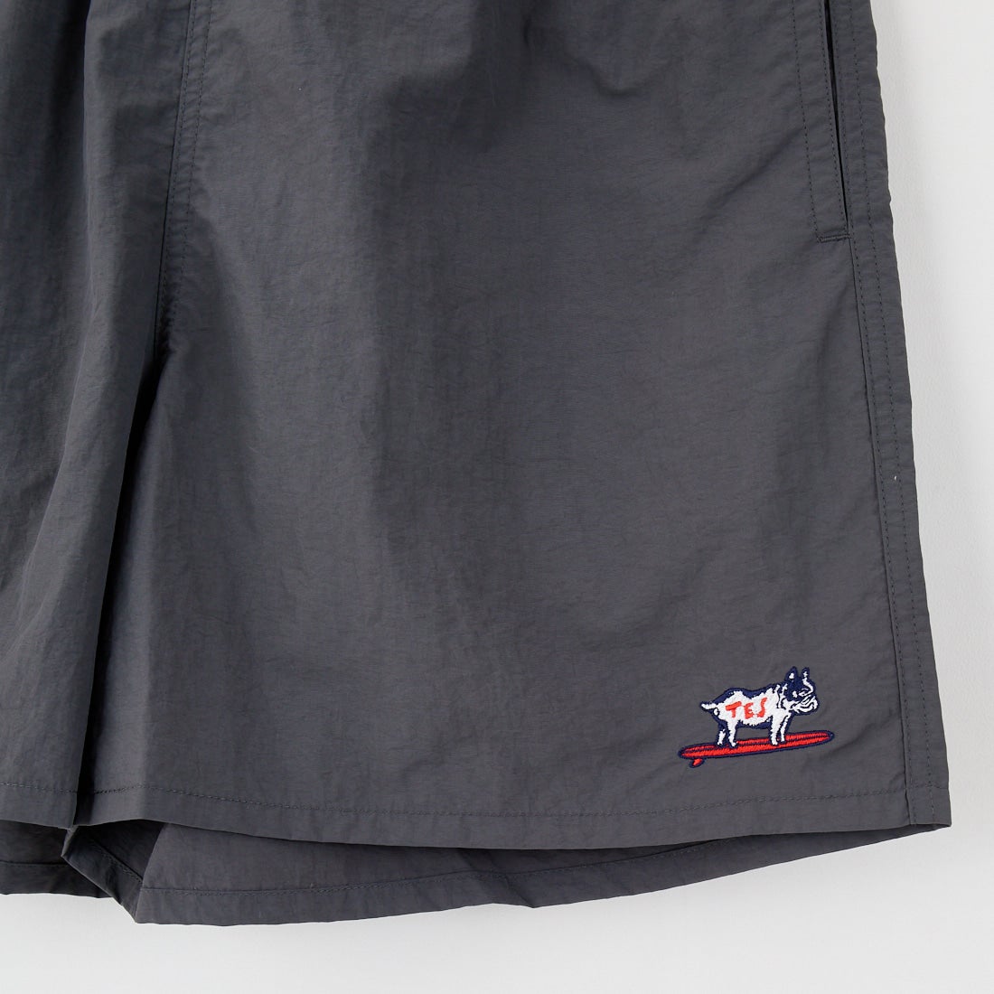 The Endless Summer [エンドレスサマー] ハンティントン ナイロンショーツ [SD-25574002] 02 CHARCOA