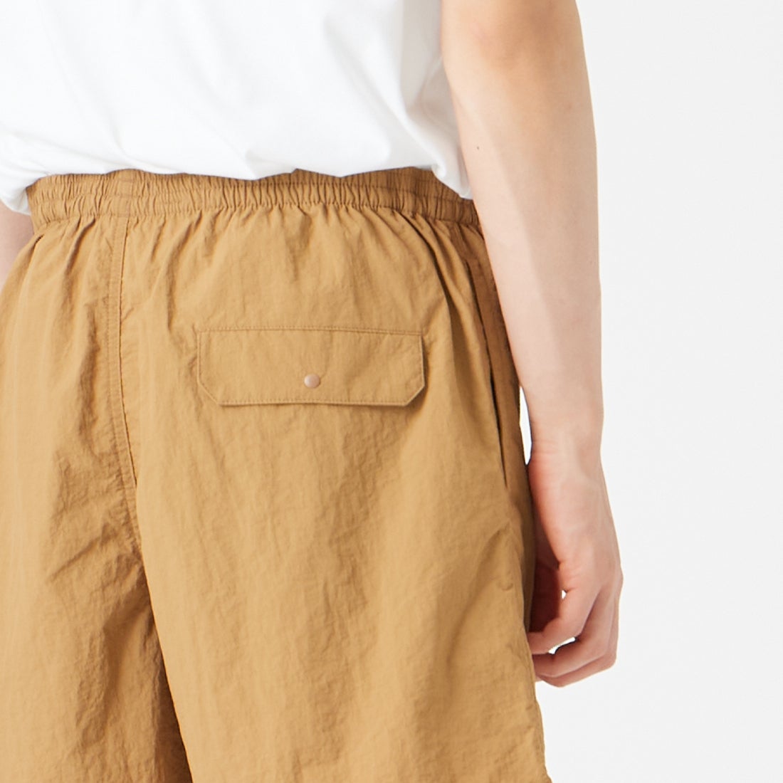 The Endless Summer [エンドレスサマー] ハンティントン ナイロンショーツ [SD-25574002] 34 CAMEL &&モデル身長：177cm 着用サイズ：M&&